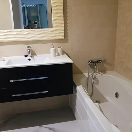 Casa Del Mar Apartment